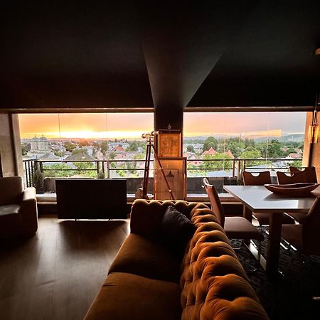 Noir Penthouse Apartment Targoviste Exterior photo